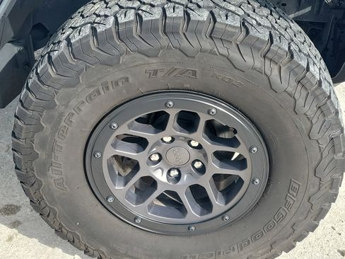 Used 2023 Jeep Wrangler Unlimited Sport image 8