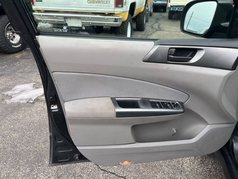 Used 2012 Subaru Forester 2.5X w/ Alloy Wheel Pkg image 8