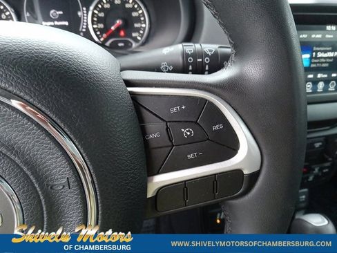 Used 2019 Jeep Renegade Latitude image 21