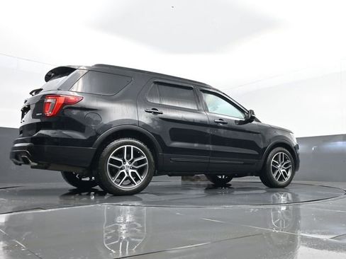 Used 2017 Ford Explorer Sport image 29