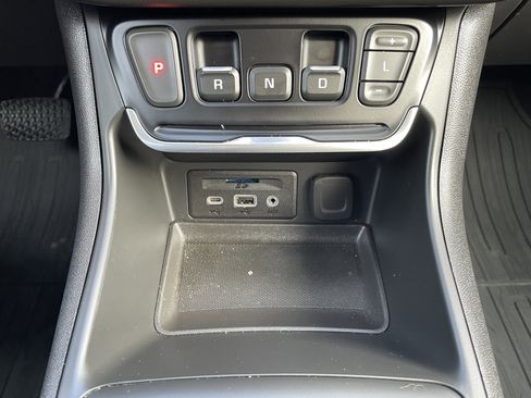 Used 2021 GMC Terrain SLT image 26