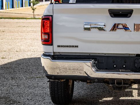 Used 2025 RAM 2500 Big Horn AWD/4WD image 14