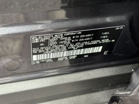 Used 2025 Toyota RAV4 XLE w/ Convenience Package AWD/4WD image 33