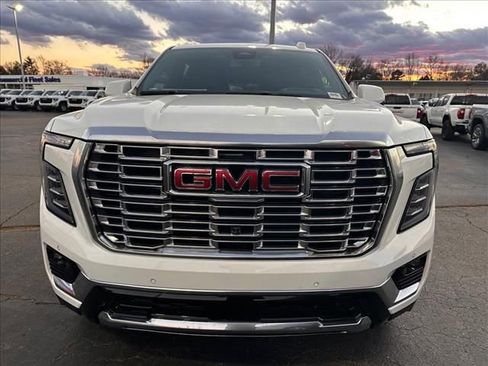 New 2026 GMC Yukon XL Denali w/ Sun & Power Step Package image 4