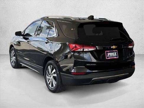 Used 2024 Chevrolet Equinox Premier FWD image 3