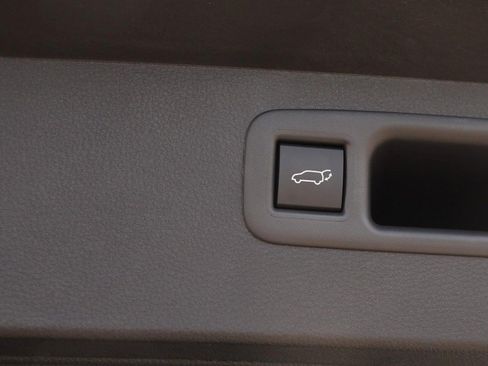 New 2026 Toyota Highlander XLE AWD/4WD image 8