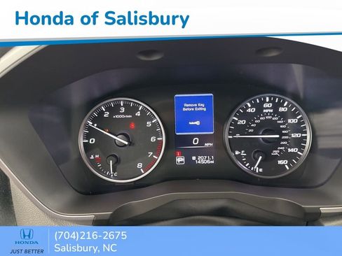 Used 2024 Subaru Ascent Premium w/ Convenience Package image 25