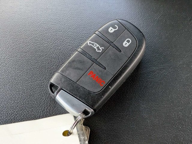 Used 2018 Dodge Challenger R/T RWD image 28