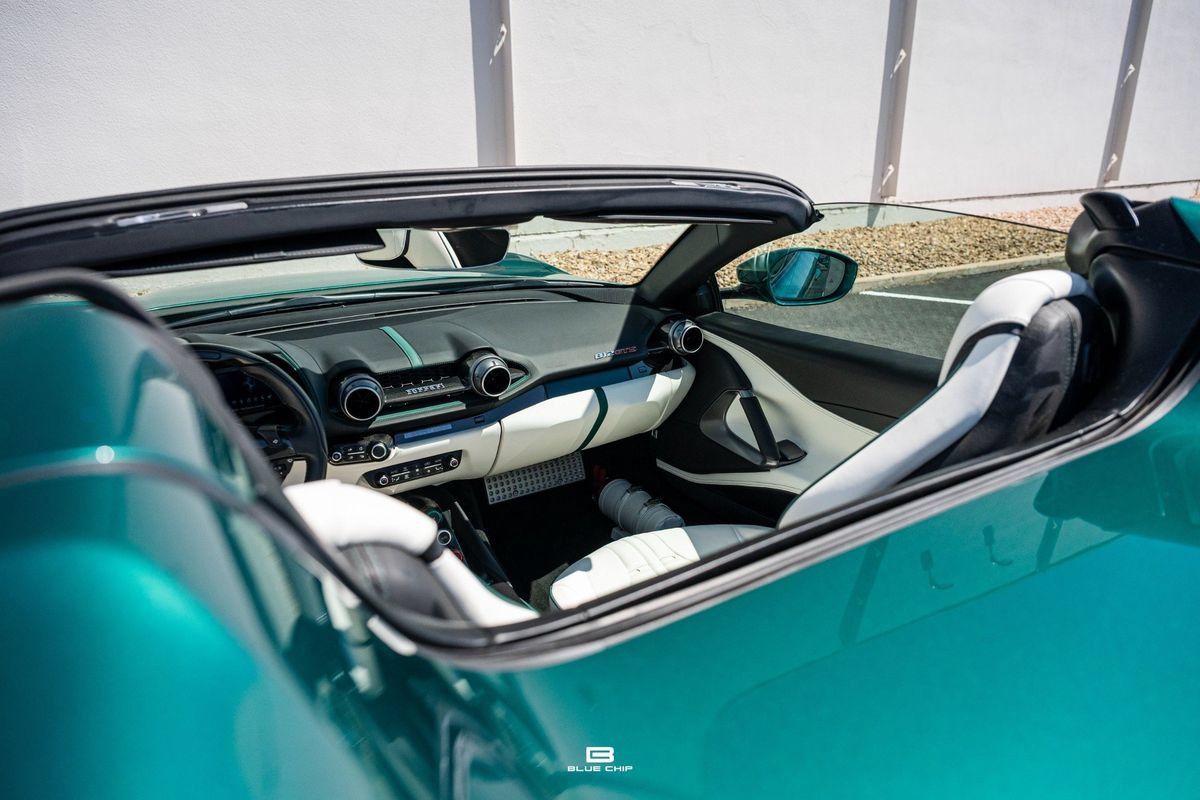 Used 2022 Ferrari 812 GTS RWD image 35