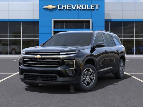 New 2025 Chevrolet Traverse LT w/ Driver Confidence Package image 6