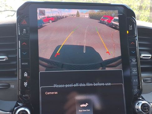 New 2026 RAM 1500 Laramie AWD/4WD image 11