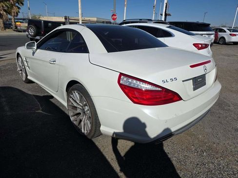 Used 2014 Mercedes-Benz SL 550 image 3