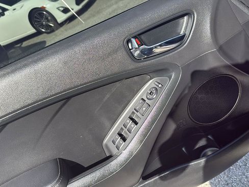 Used 2016 Kia Forte EX FWD image 11