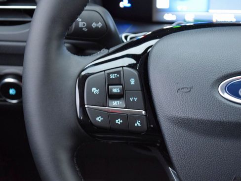 New 2026 Ford Escape Base image 9