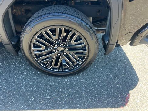 Used 2022 GMC Sierra 1500 Denali Ultimate AWD/4WD image 30