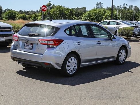 Used 2018 Subaru Impreza 2.0i AWD/4WD image 5