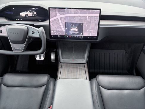 Used 2024 Tesla Model X AWD/4WD image 2