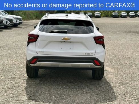 Certified 2024 Chevrolet Trax LT w/ Driver Confidence Package FWD image 6