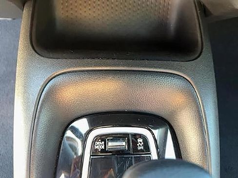 Used 2023 Toyota Corolla SE FWD image 11