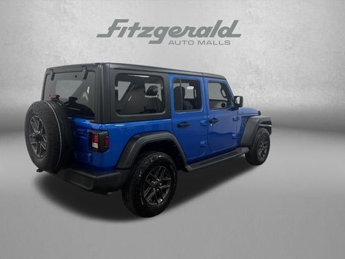 Used 2024 Jeep Wrangler Sport S image 5