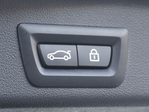 Certified 2022 BMW X5 xDrive40i w/ Luxury Seating Package image 34