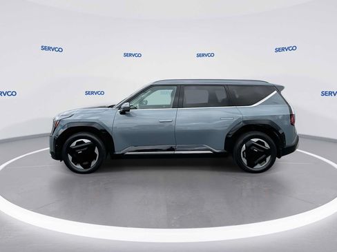 Used 2024 Kia EV9 Land AWD/4WD image 5