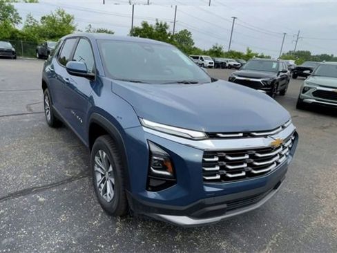 New 2026 Chevrolet Equinox LT w/ Convenience Package II image 4