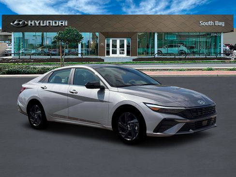 New 2026 Hyundai Elantra SEL Sport image 10