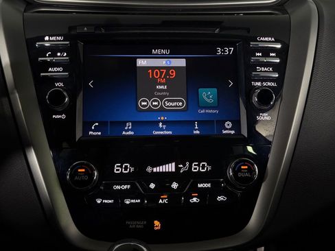 Used 2024 Nissan Murano SV w/ SV Midnight Edition Package image 16