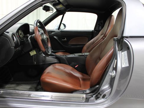 Used 2002 MAZDA MX-5 Miata SE image 3