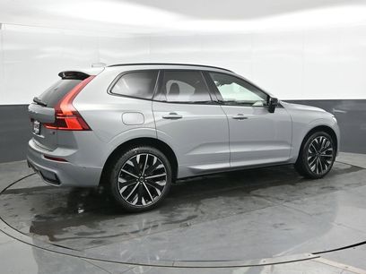 New 2026 Volvo XC60 B5 Ultra w/ Climate Package