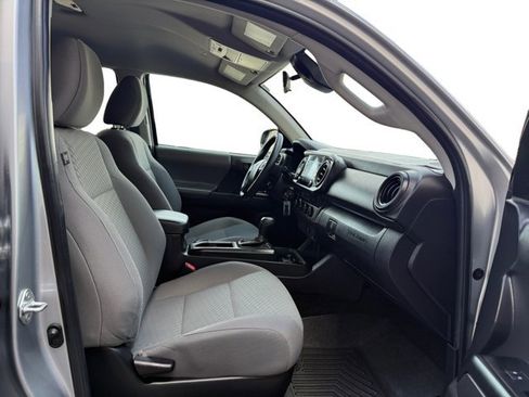 Used 2022 Toyota Tacoma SR image 12