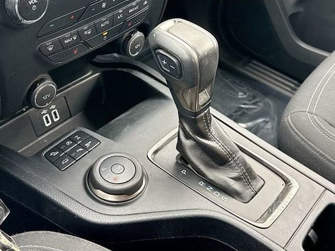 Used 2019 Ford Ranger XLT w/ Equipment Group 302A Luxury image 17