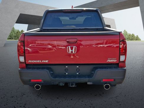 Used 2023 Honda Ridgeline Sport image 5