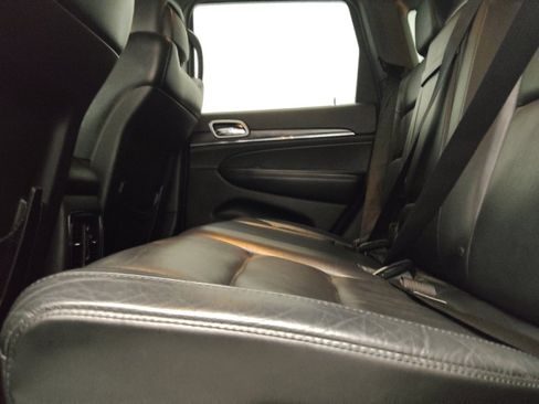 Used 2018 Jeep Grand Cherokee Limited RWD image 18