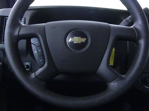 Used 2022 Chevrolet Express 3500 LS RWD image 12