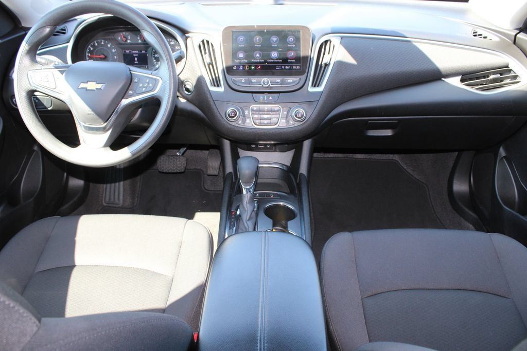 Used 2024 Chevrolet Malibu LT FWD image 10