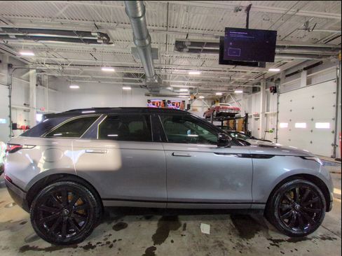 Used 2020 Land Rover Range Rover Velar R-Dynamic S image 4