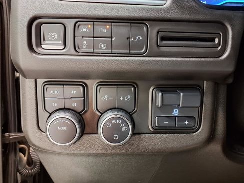 Used 2022 Chevrolet Tahoe RST w/ Sport Performance Package AWD/4WD image 23