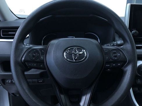 Used 2025 Toyota RAV4 XLE w/ Convenience Package image 25