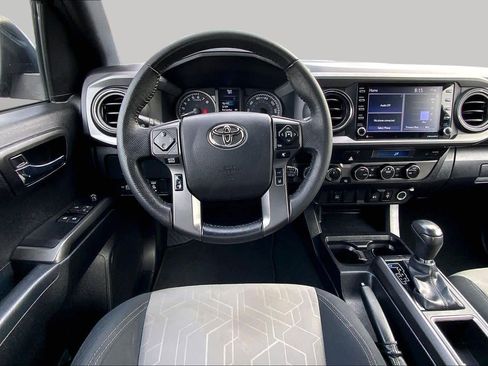 Used 2023 Toyota Tacoma TRD Sport image 5