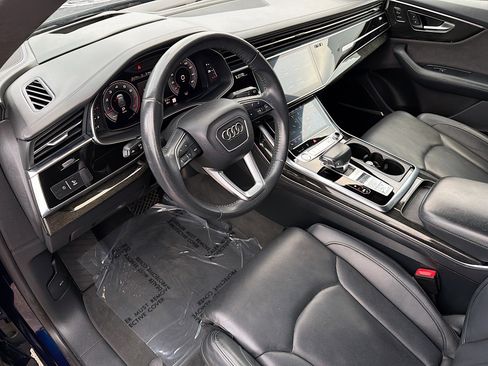 Used 2019 Audi Q8 Prestige w/ Luxury Package image 25