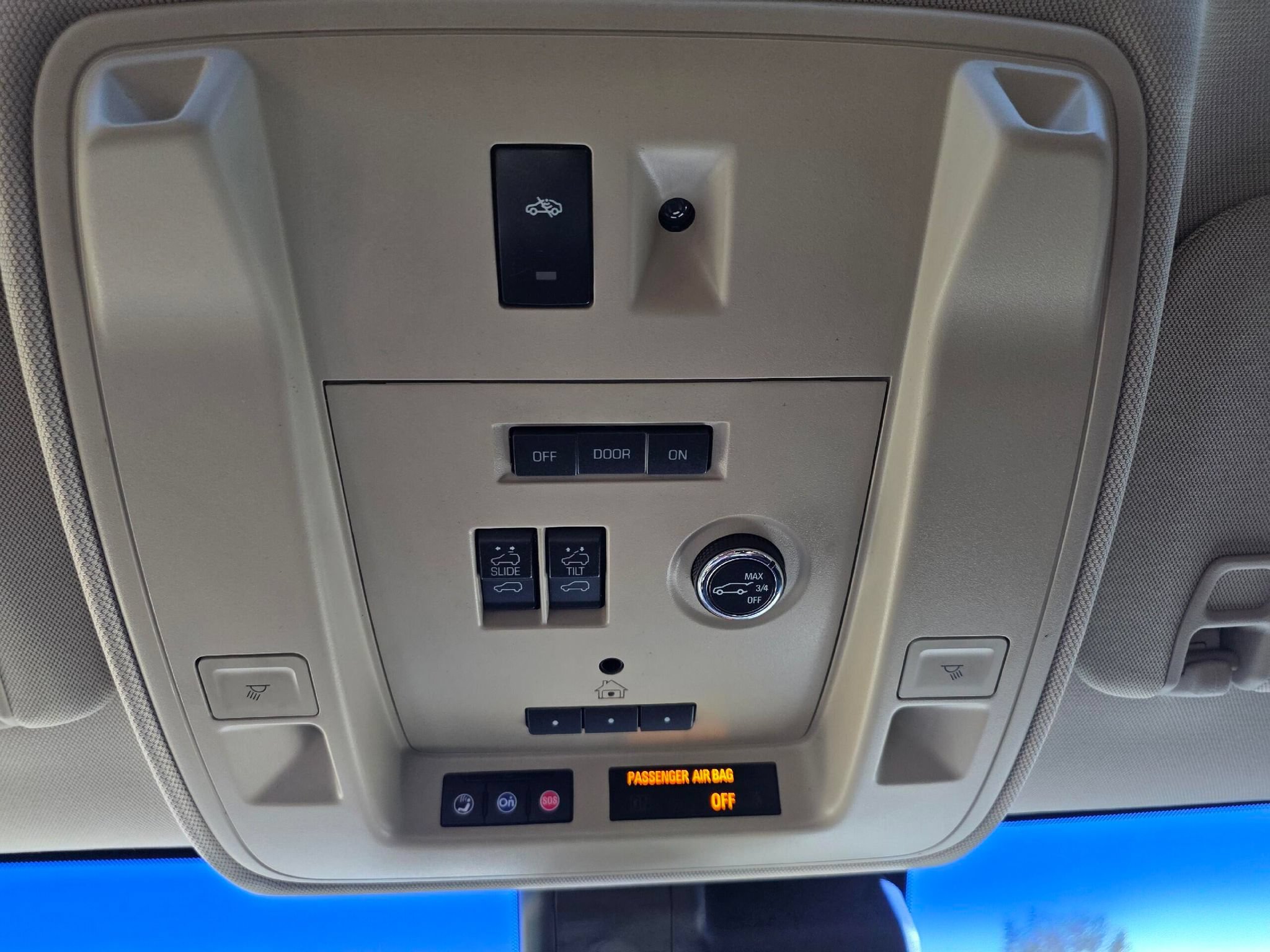 Used 2017 Cadillac Escalade Luxury AWD/4WD image 20