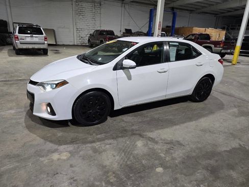 Used 2014 Toyota Corolla S image 1