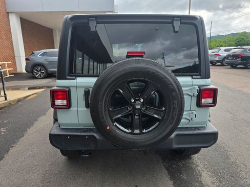 Used 2023 Jeep Wrangler Unlimited Sport AWD/4WD image 6