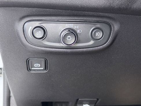 Used 2024 GMC Terrain SLT FWD image 26