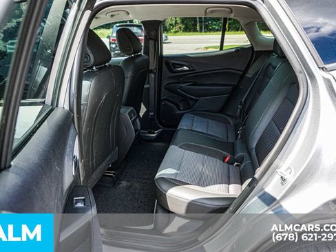 Used 2025 Chevrolet Trax LT FWD image 20