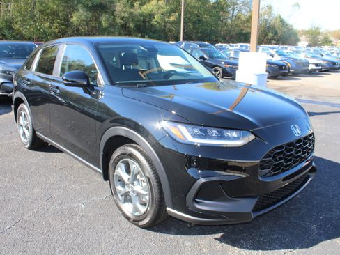 New 2026 Honda HR-V LX image 1