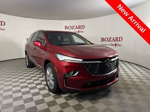 Used 2023 Buick Enclave Premium w/ Experience Buick Package FWD image 1