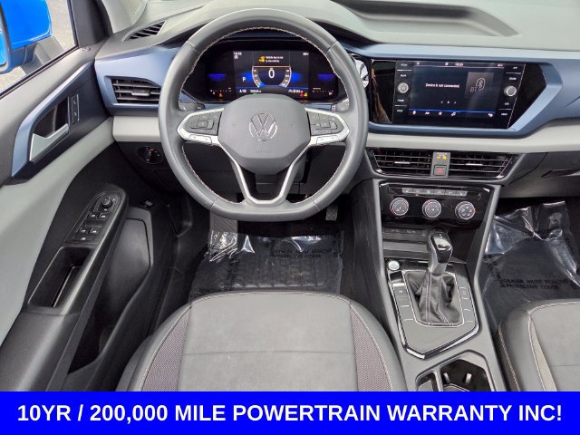 Used 2023 Volkswagen Taos SE w/ Panoramic Sunroof Package FWD image 12